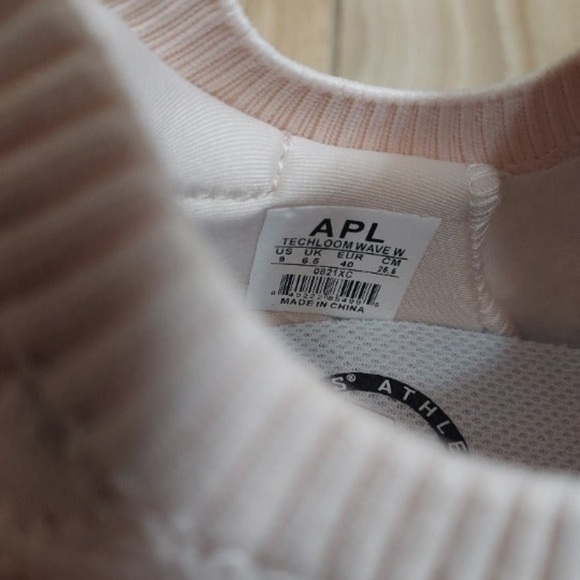 APL TechLoom Wave Creme Black Leopard Sneaker - Picture 4 of 8